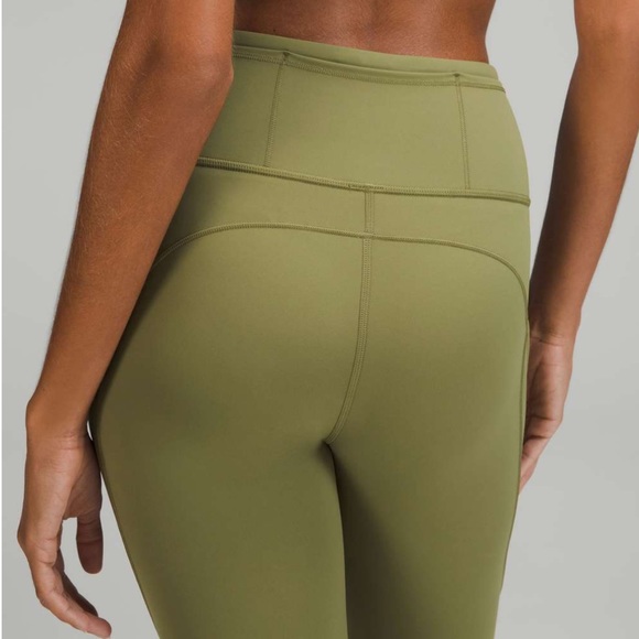 Lululemon Fast and Free High-Rise Tight 25" - Picture 5 of 9
